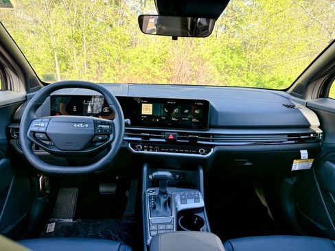 New 2026 Kia Sportage X-Line w/ X-Line Premium Package AWD/4WD image 21