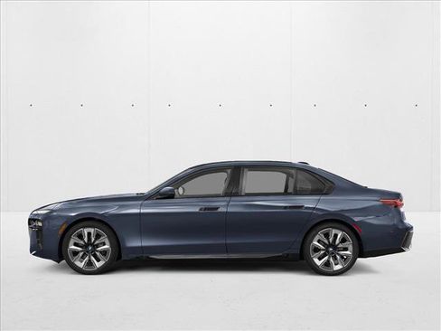 New 2026 BMW 740i xDrive AWD/4WD image 3