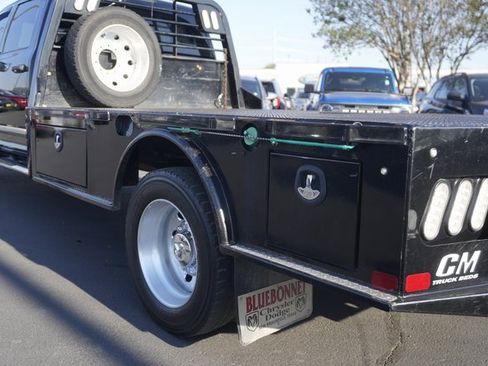 Used 2020 RAM 5500 Tradesman w/ Safety Group image 33