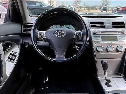 Used 2008 Toyota Camry SE image 17