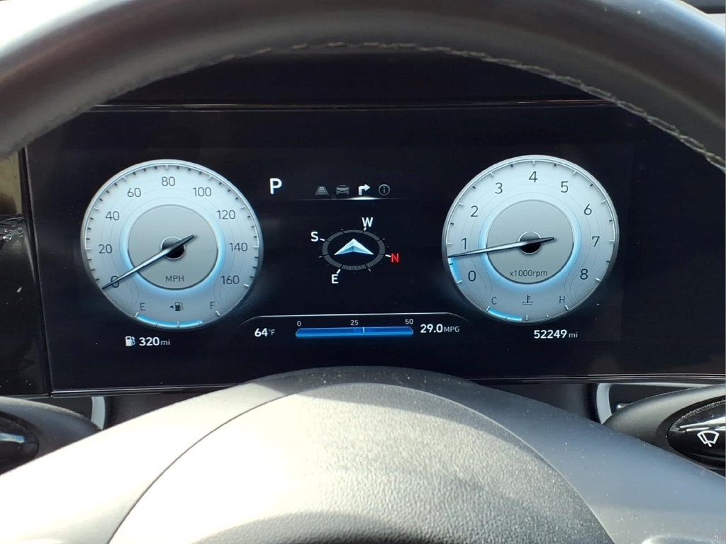 Used 2025 Hyundai Elantra Limited FWD image 21