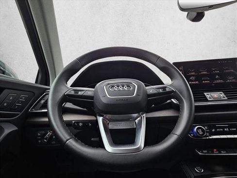 Certified 2023 Audi Q5 2.0T Premium Plus w/ Premium Plus Package AWD/4WD image 17