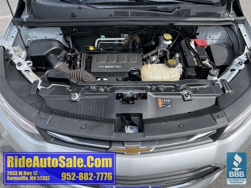 Used 2020 Chevrolet Trax LT w/ LT Convenience Package FWD image 22