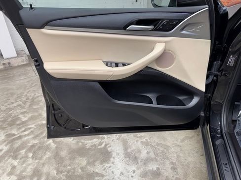 Certified 2024 BMW X3 xDrive30i w/ Premium Package image 10