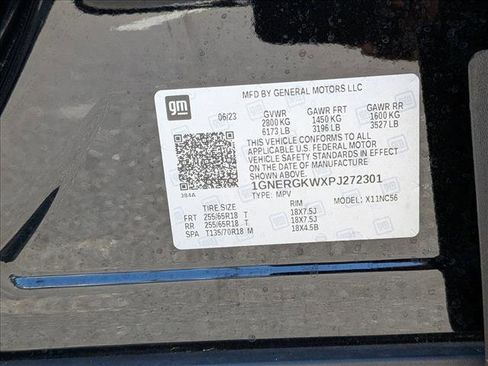 Used 2023 Chevrolet Traverse LT FWD image 25