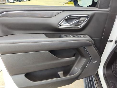 Used 2023 GMC Yukon XL AT4 image 19