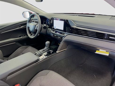 New 2026 Toyota Camry LE w/ Convenience Package image 31
