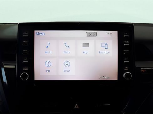 Used 2022 Toyota Camry XSE image 18