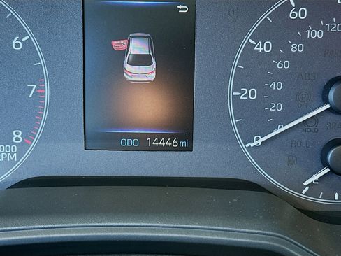 Used 2025 Toyota Corolla LE image 18