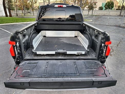 Used 2023 Ford F150 Lightning Platinum image 22