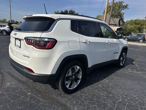 Used 2019 Jeep Compass Limited FWD image 10