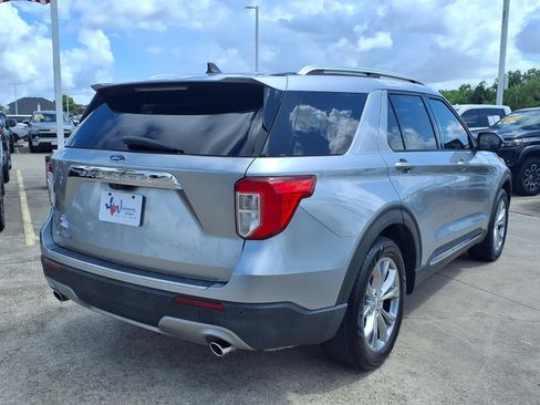 Used 2021 Ford Explorer Limited w/ Equipment Group 301A RWD image 5