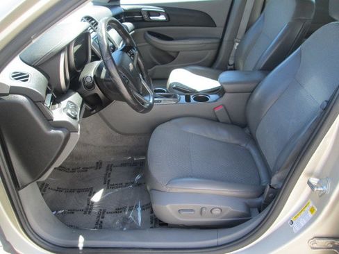 Used 2015 Chevrolet Malibu LT FWD image 9