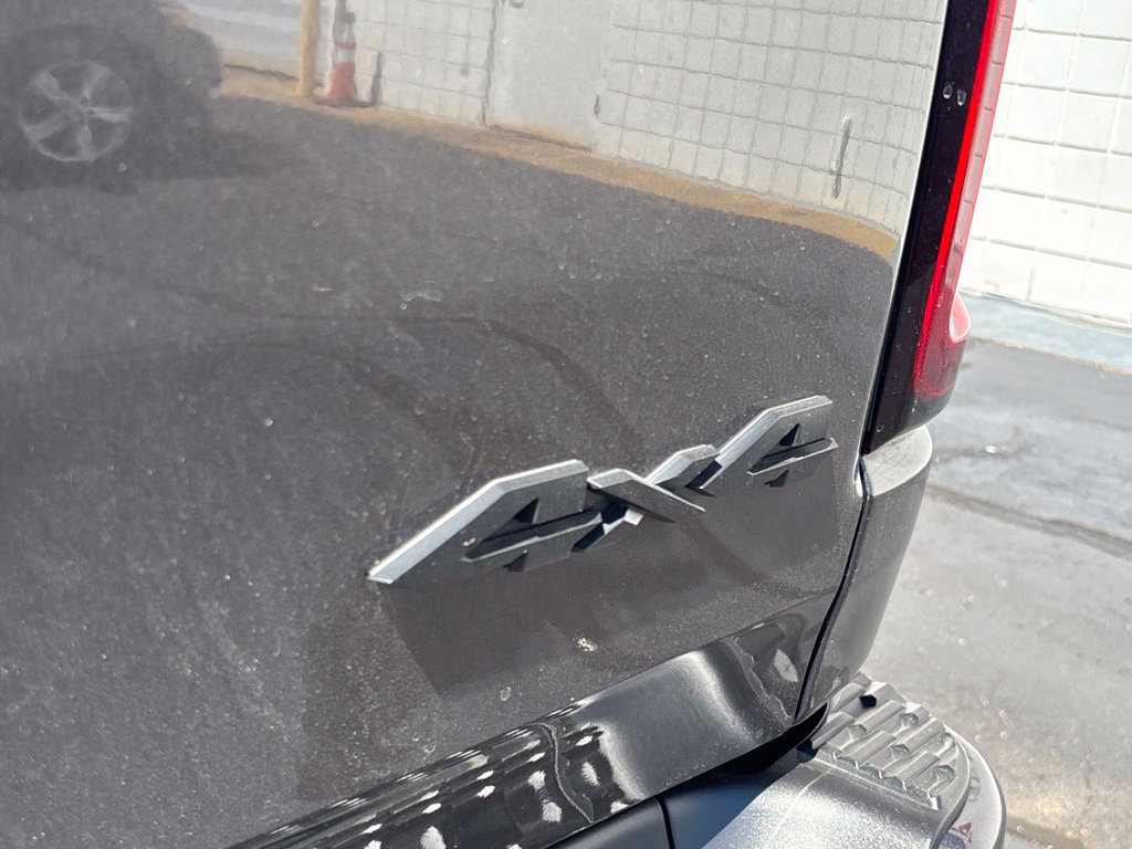Used 2026 RAM 1500 Express AWD/4WD image 31
