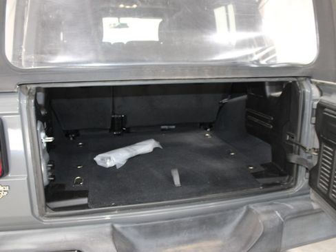 Used 2019 Jeep Wrangler Unlimited Sport AWD/4WD image 34