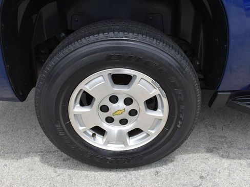 Used 2013 Chevrolet Avalanche LS RWD image 31