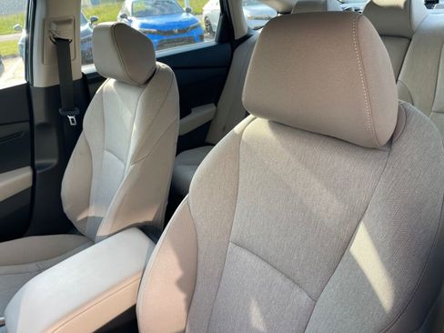 Used 2025 Honda Accord LX image 6