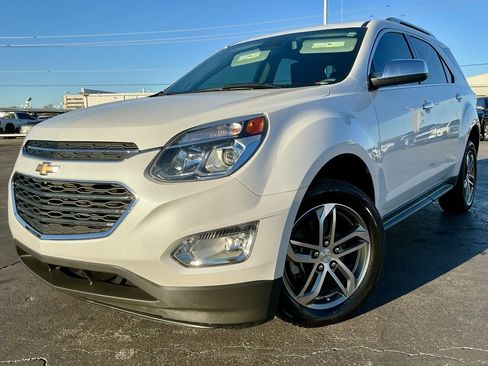 Used 2017 Chevrolet Equinox Premier w/ Enhanced Convenience Package image 3