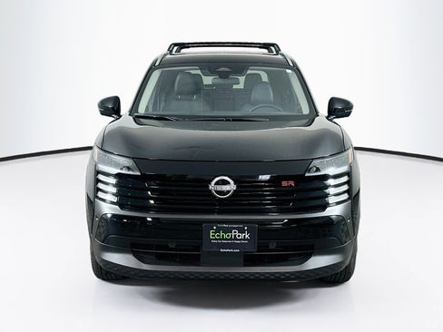 Used 2026 Nissan Kicks SR w/ Cold Weather Package FWD image 2