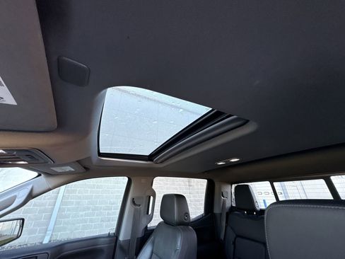 Used 2020 Chevrolet Silverado 1500 LT Trail Boss image 18