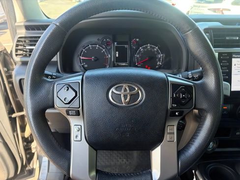 Used 2021 Toyota 4Runner SR5 Premium AWD/4WD image 14