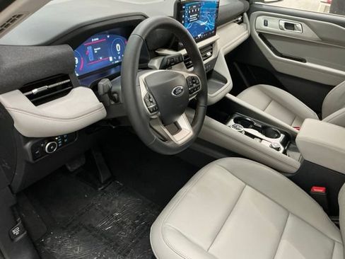 New 2026 Ford Explorer Active w/ Active Comfort Package AWD/4WD image 15
