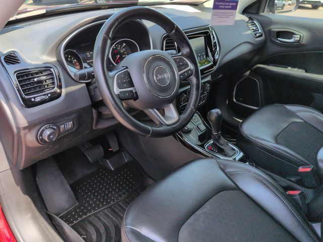 Used 2021 Jeep Compass Latitude w/ Sun and Sound Group AWD/4WD image 12
