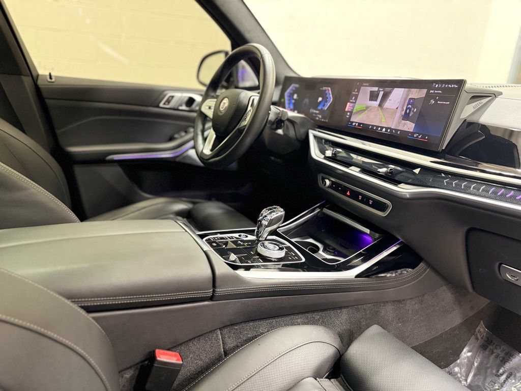 Used 2025 BMW ALPINA XB7 AWD/4WD image 65