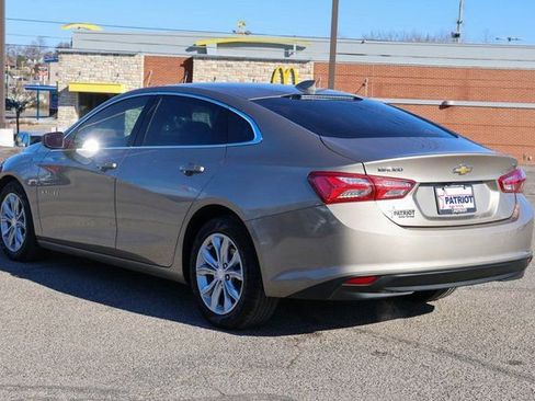 Used 2022 Chevrolet Malibu LT image 5