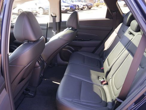 Used 2025 Hyundai Tucson Limited AWD/4WD image 26