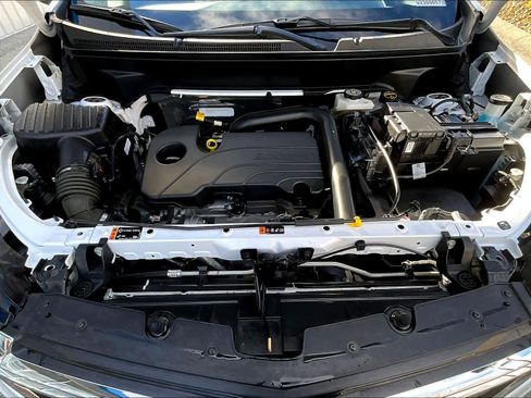 Certified 2024 Chevrolet Equinox LT image 28