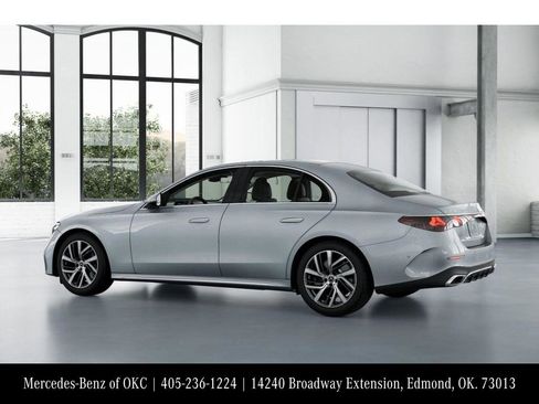 New 2026 Mercedes-Benz E 450 4MATIC Sedan image 31