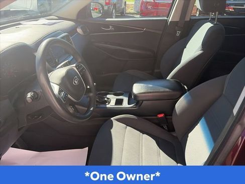 Used 2019 Kia Sorento AWD image 12