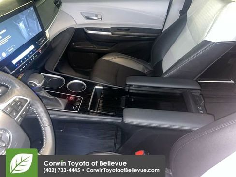 Certified 2025 Toyota Sienna XSE image 18