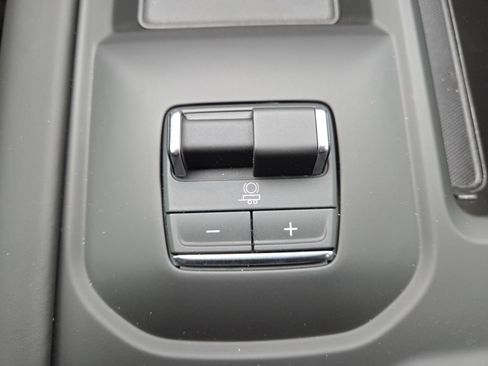 New 2026 GMC Sierra 2500 Denali Ultimate image 11