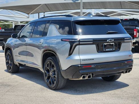 Used 2024 Chevrolet Traverse RS FWD image 7