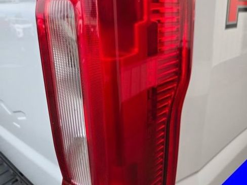 Certified 2025 Ford F250 XLT w/ FX4 Off-Road Package image 10