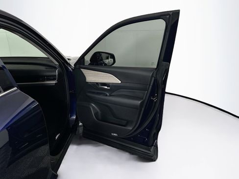 Used 2025 Toyota Grand Highlander FWD image 35