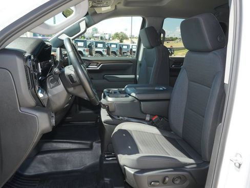 Used 2025 Chevrolet Silverado 1500 LT w/ Safety Package AWD/4WD image 26