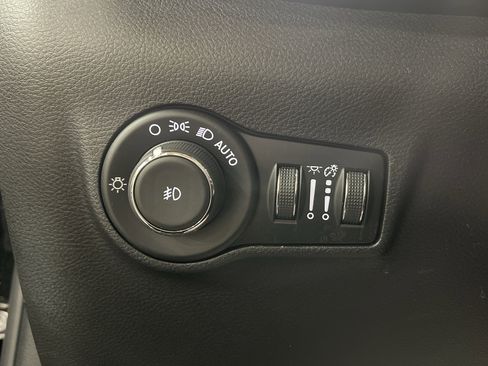 Used 2024 Jeep Compass Trailhawk w/ Trailhawk Elite Group image 20