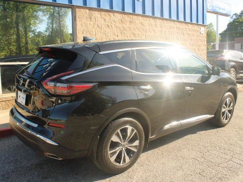 Used 2019 Nissan Murano SV w/ Premium Package image 4