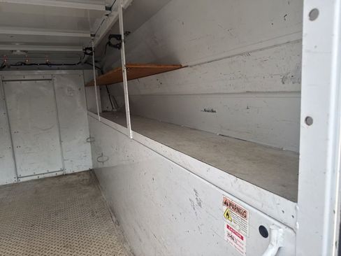 Used 2016 Ford E-350 and Econoline 350 Super Duty w/ Power Windows & Locks Group image 26