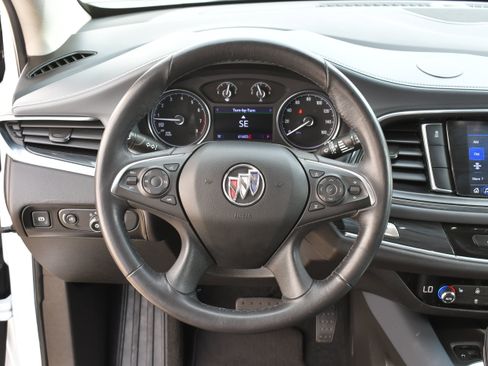 Used 2021 Buick Enclave Essence FWD image 8