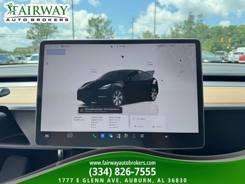 Used 2024 Tesla Model Y Long Range AWD/4WD image 20