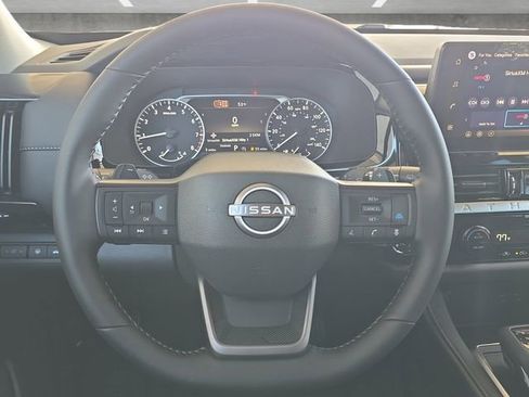 New 2026 Nissan Pathfinder SV image 21