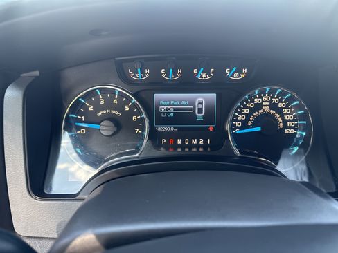 Used 2014 Ford F150 XLT w/ Equipment Group 302A Luxury AWD/4WD image 22