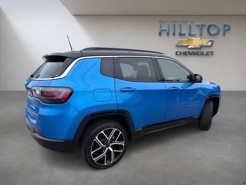 Used 2025 Jeep Compass Limited w/ Elite Group AWD/4WD image 5