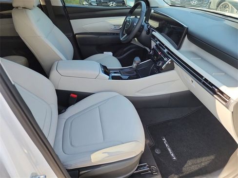 New 2025 Hyundai Tucson SEL image 10