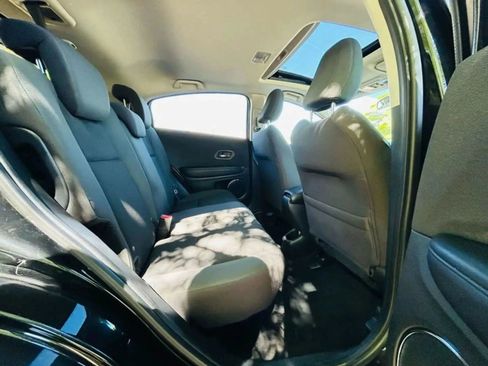 Used 2019 Honda HR-V EX image 12