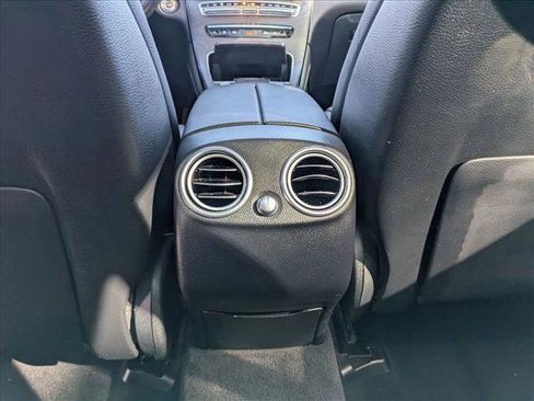 Used 2021 Mercedes-Benz GLC 300 image 14